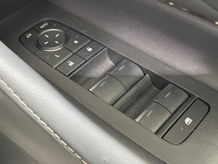 2023 Toyota Alphard Hybrid 6AA-AAHH40W (UW-69f06660559e0)[21]