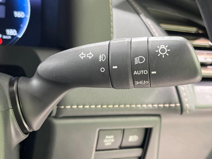 2023 Toyota Alphard Hybrid 6AA-AAHH40W (UW-69f06660559e0)[27]