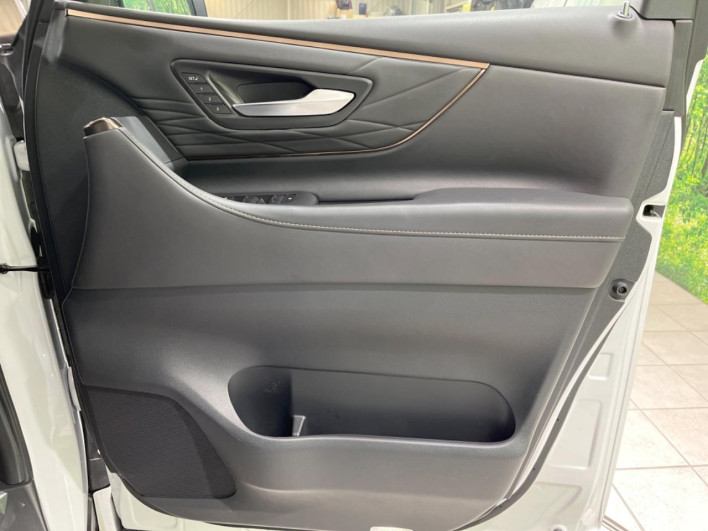 2023 Toyota Alphard Hybrid 6AA-AAHH40W (UW-69f06660559e0)[19]