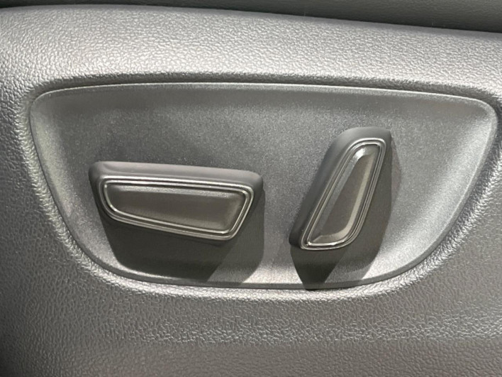 2023 Toyota Alphard Hybrid 6AA-AAHH40W (UW-69f06660559e0)[15]