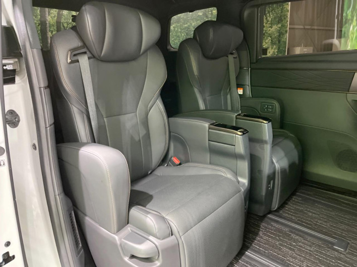 2023 Toyota Alphard Hybrid 6AA-AAHH40W (UW-69f06660559e0)[7]