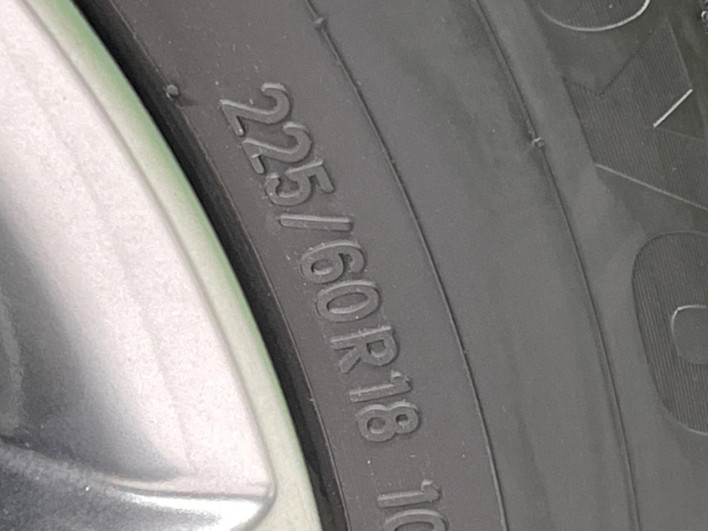 2023 Toyota Alphard Hybrid 6AA-AAHH40W (UW-69f06660559e0)[18]