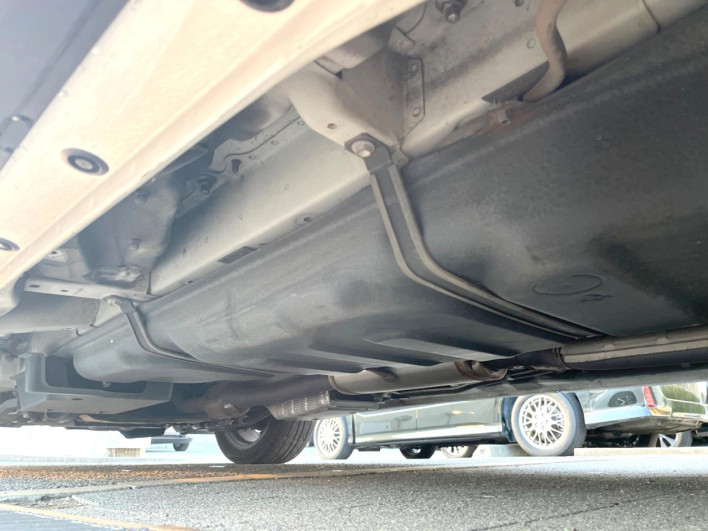 2012 Toyota Estima DBA-ACR50W (UW-69f066647656e)[15]