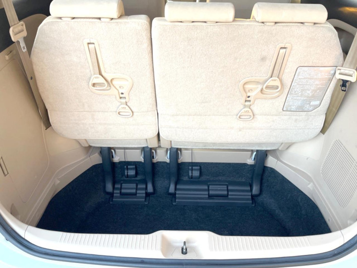 2012 Toyota Estima DBA-ACR50W (UW-69f066647656e)[23]