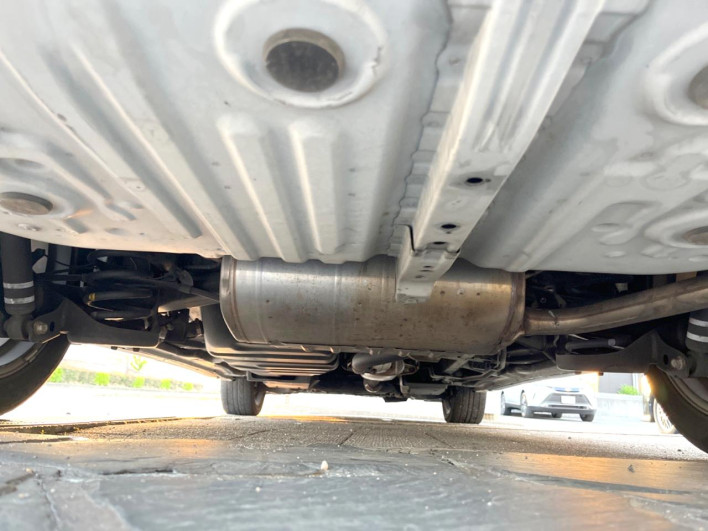 2012 Toyota Estima DBA-ACR50W (UW-69f066647656e)[16]