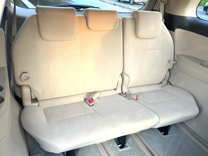 2012 Toyota Estima DBA-ACR50W (UW-69f066647656e)[29]