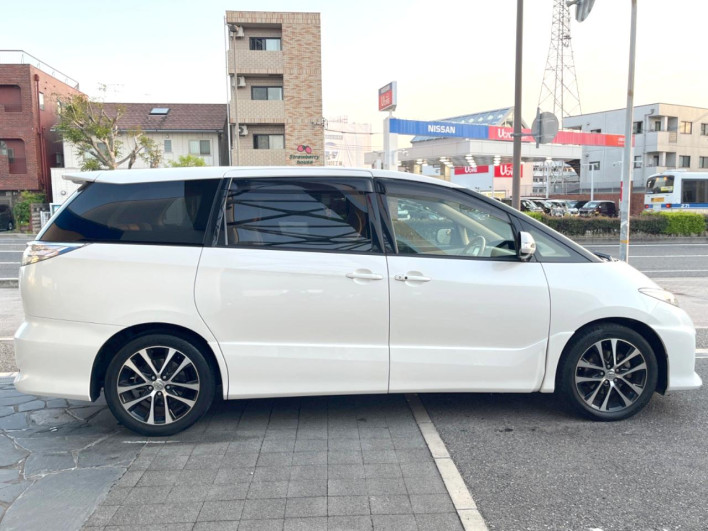 2012 Toyota Estima DBA-ACR50W (UW-69f066647656e)[26]