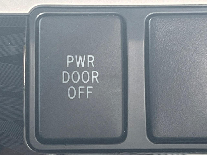 2015 Toyota Estima DBA-ACR50W (UW-69f06664a7c8e)[11]