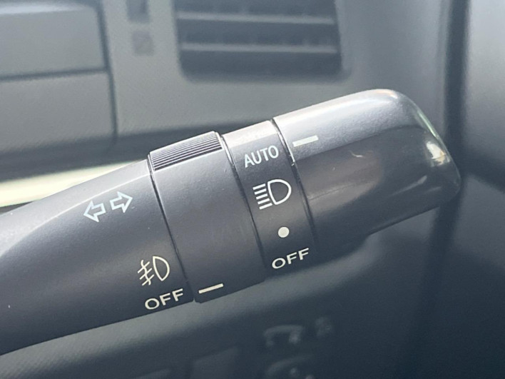 2015 Toyota Estima DBA-ACR50W (UW-69f06664a7c8e)[22]