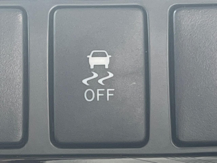 2015 Toyota Estima DBA-ACR50W (UW-69f06664a7c8e)[12]