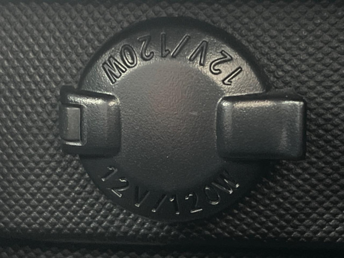 2015 Toyota Estima DBA-ACR50W (UW-69f06664a7c8e)[6]