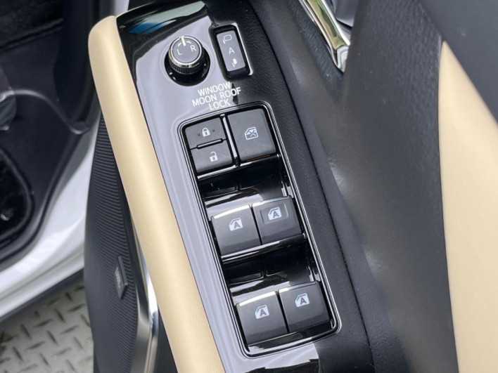 2020 Toyota Alphard 3BA-AGH30W (UW-69f066678f7e8)[22]