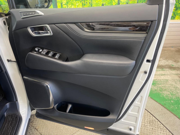 2020 Toyota Alphard 3BA-AGH30W (UW-69f066684ca9b)[21]