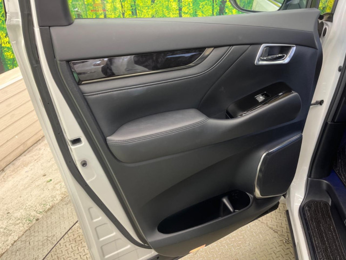 2020 Toyota Alphard 3BA-AGH30W (UW-69f066684ca9b)[23]