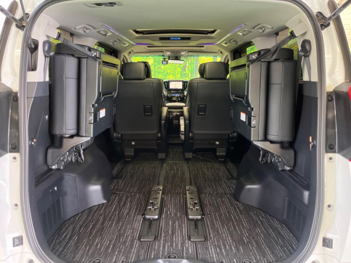2020 Toyota Alphard 3BA-AGH30W (UW-69f066684ca9b)[13]