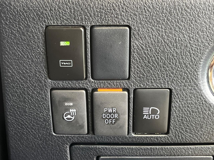 2020 Toyota Alphard 3BA-AGH30W (UW-69f066684ca9b)[28]