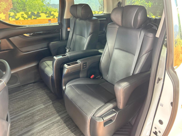2022 Toyota Alphard 3BA-AGH30W (UW-69f0666a5e873)[29]
