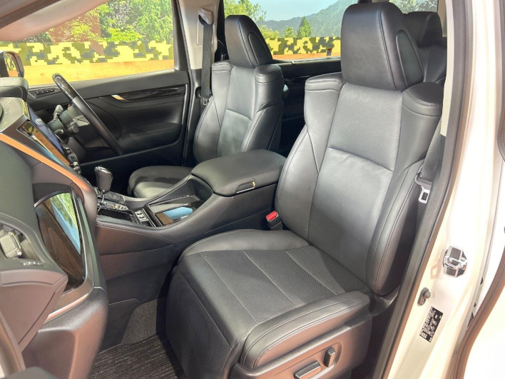 2022 Toyota Alphard 3BA-AGH30W (UW-69f0666a5e873)[28]