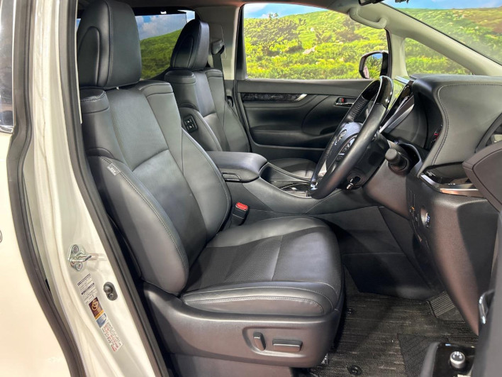 2022 Toyota Alphard 3BA-AGH30W (UW-69f0666a98eb7)[27]