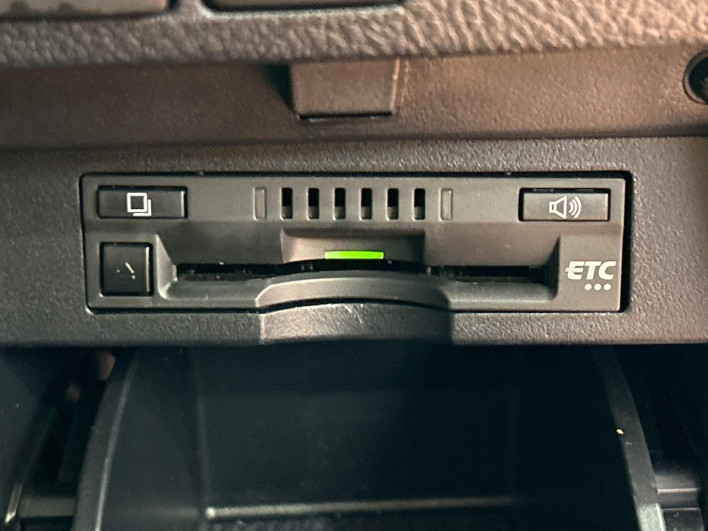 2022 Toyota Alphard 3BA-AGH30W (UW-69f0666a98eb7)[8]