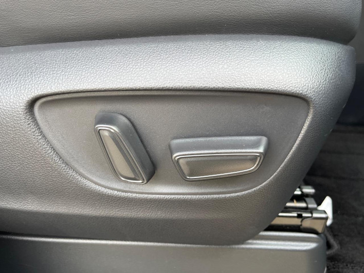 2024 Toyota Alphard 3BA-AGH40W (UW-69f0666c9af7f)[18]