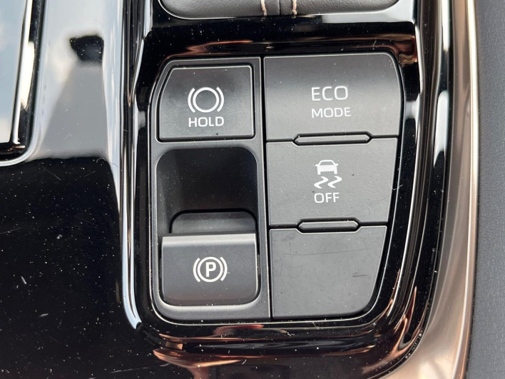 2024 Toyota Alphard 3BA-AGH40W (UW-69f0666c9af7f)[28]