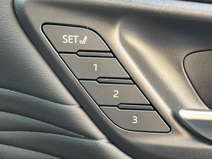 2024 Toyota Alphard 3BA-AGH40W (UW-69f0666c9af7f)[22]