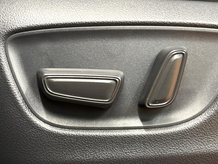 2024 Toyota Alphard 3BA-AGH40W (UW-69f0666e6b8b9)[15]