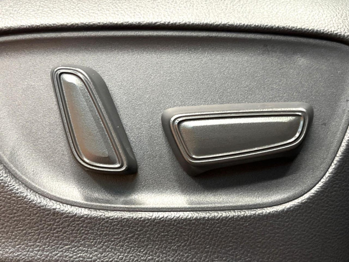 2024 Toyota Alphard 3BA-AGH40W (UW-69f0666e6b8b9)[27]