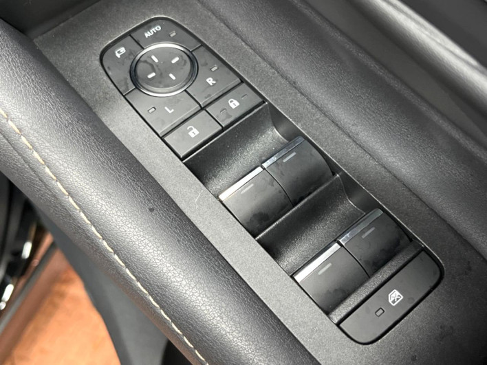 2024 Toyota Alphard 3BA-AGH40W (UW-69f0666e6b8b9)[26]