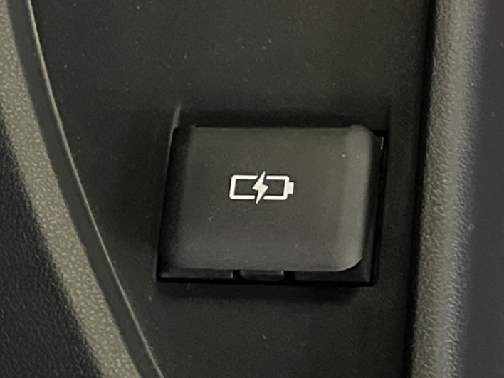 2025 Toyota Alphard 3BA-AGH40W (UW-69f0666edbbfd)[22]