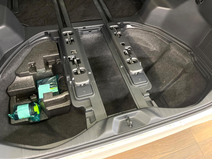 2025 Toyota Alphard 3BA-AGH40W (UW-69f0666edbbfd)[20]