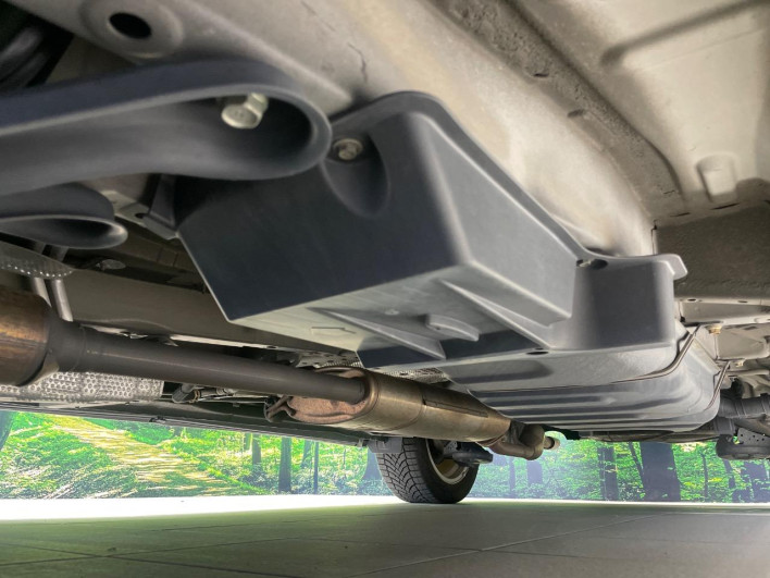 2012 Toyota Vellfire DBA-ANH20W (UW-69f066703c43e)[11]