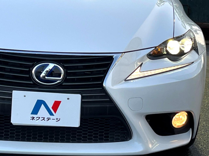 2014 Lexus IS DAA-AVE30 (UW-69f06672e62ce)[15]