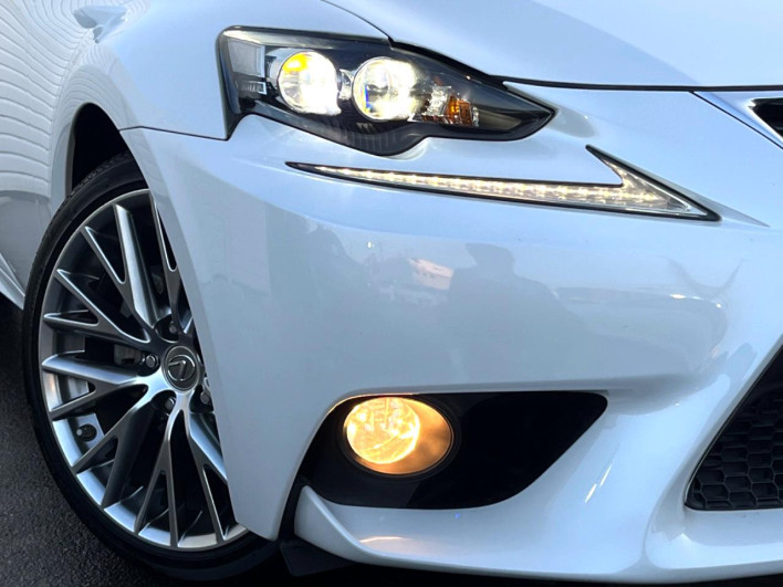 2014 Lexus IS DAA-AVE30 (UW-69f06672e62ce)[11]