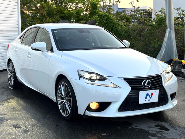 2014 Lexus IS DAA-AVE30 (UW-69f06672e62ce)[16]