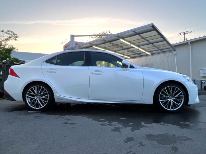 2014 Lexus IS DAA-AVE30 (UW-69f06672e62ce)[29]