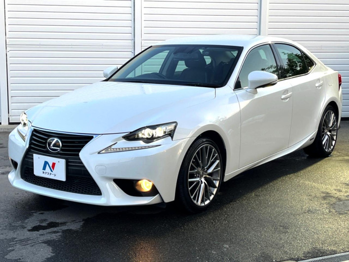 2014 Lexus IS DAA-AVE30 (UW-69f06672e62ce)[17]