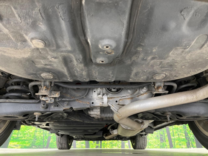 2014 Toyota Harrier Hybrid DAA-AVU65W (UW-69f066739e307)[18]