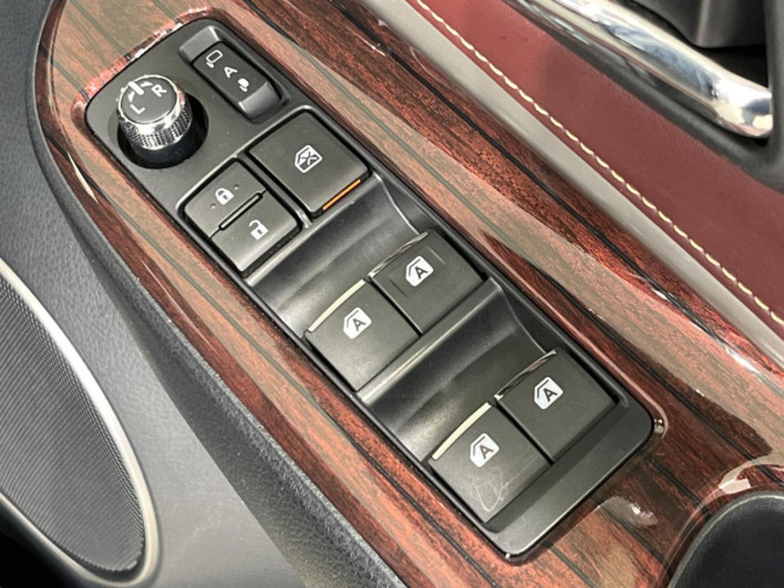 2014 Toyota Harrier Hybrid DAA-AVU65W (UW-69f066739e307)[6]