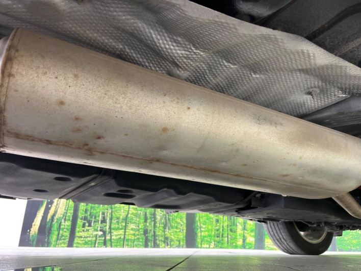 2014 Toyota Harrier Hybrid DAA-AVU65W (UW-69f066739e307)[20]