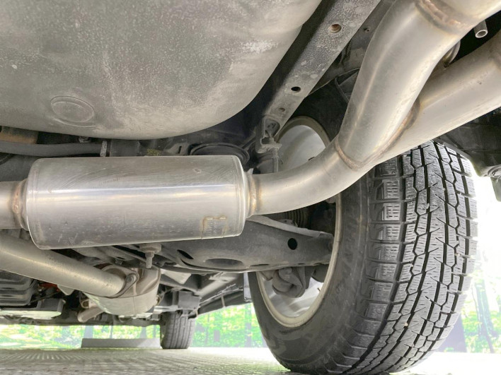 2015 Toyota Harrier Hybrid DAA-AVU65W (UW-69f06673ba92e)[13]