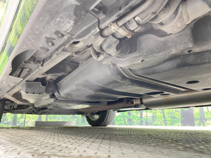 2015 Toyota Harrier Hybrid DAA-AVU65W (UW-69f06673ba92e)[15]