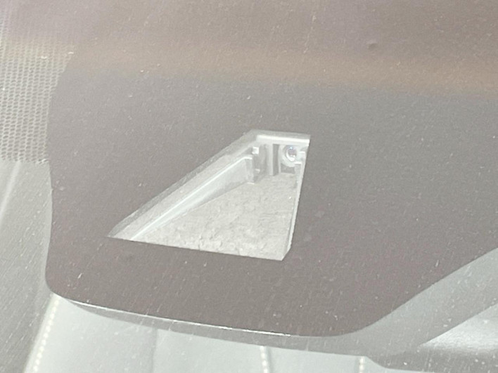 2015 Toyota Harrier Hybrid DAA-AVU65W (UW-69f06673ba92e)[24]