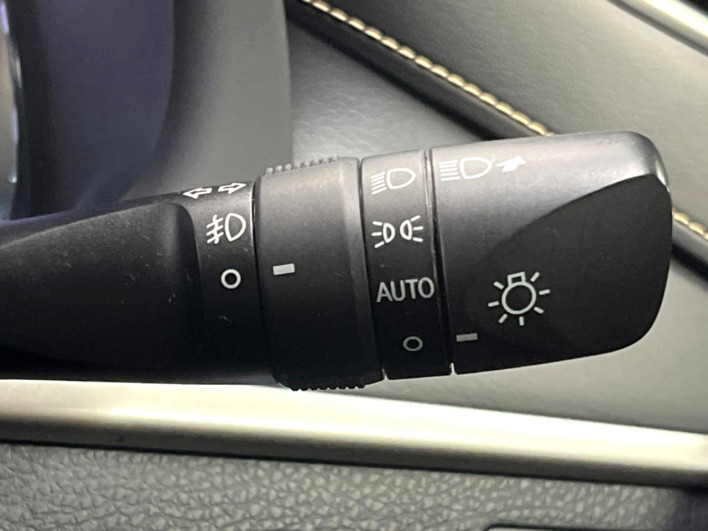 2019 Toyota Harrier Hybrid DAA-AVU65W (UW-69f06674c88ef)[10]