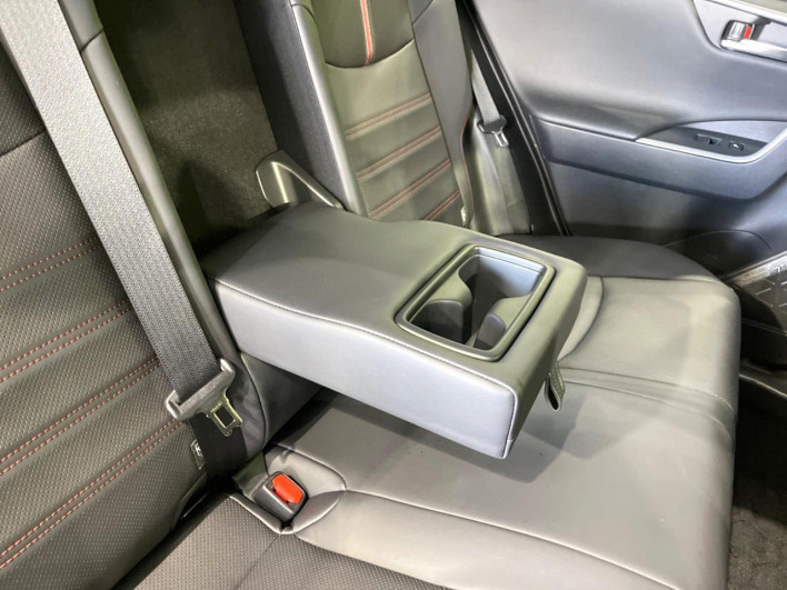 2021 Toyota RAV4 PHV 6LA-AXAP54 (UW-69f06676a3c84)[24]