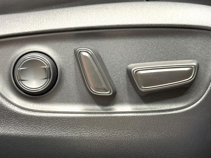 2020 Toyota Harrier Hybrid 6AA-AXUH80 (UW-69f0667732f9d)[21]