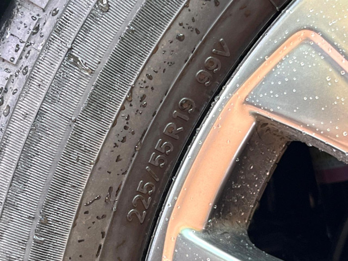 2020 Toyota Harrier Hybrid 6AA-AXUH80 (UW-69f0667732f9d)[18]