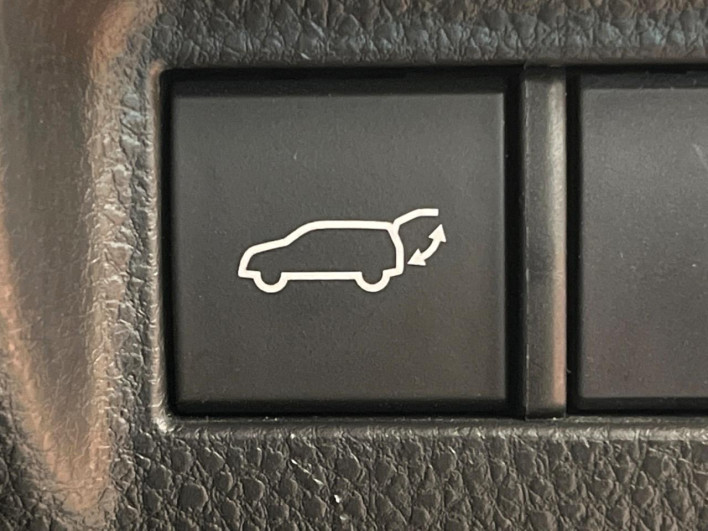 2020 Toyota Harrier Hybrid 6AA-AXUH80 (UW-69f0667732f9d)[23]