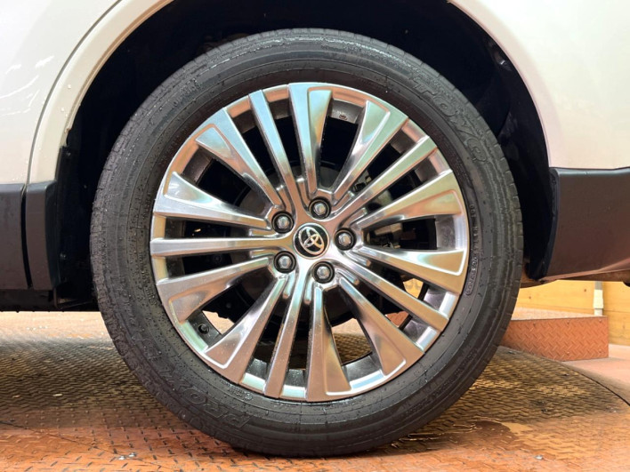 2020 Toyota Harrier Hybrid 6AA-AXUH80 (UW-69f0667732f9d)[16]